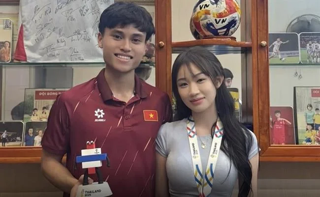 Khuyến mãi nạp đầu FCB8