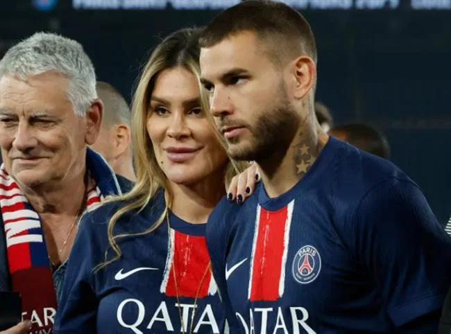 Biểu tượng bảo vệ dữ liệu và quyền riêng tư của FCB8